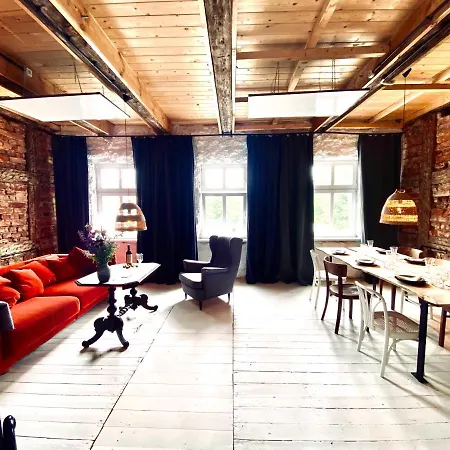 Daire Loft With View Koneser